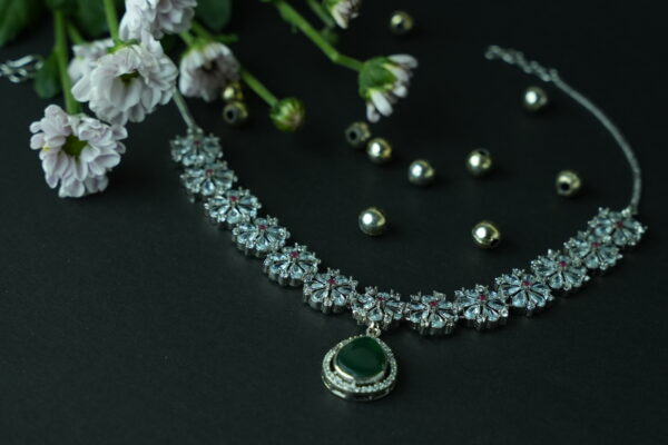 FLORAL AMERICAN DIAMOND NECKLACE