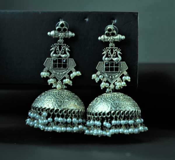 Vintage Vibes Jhumkis